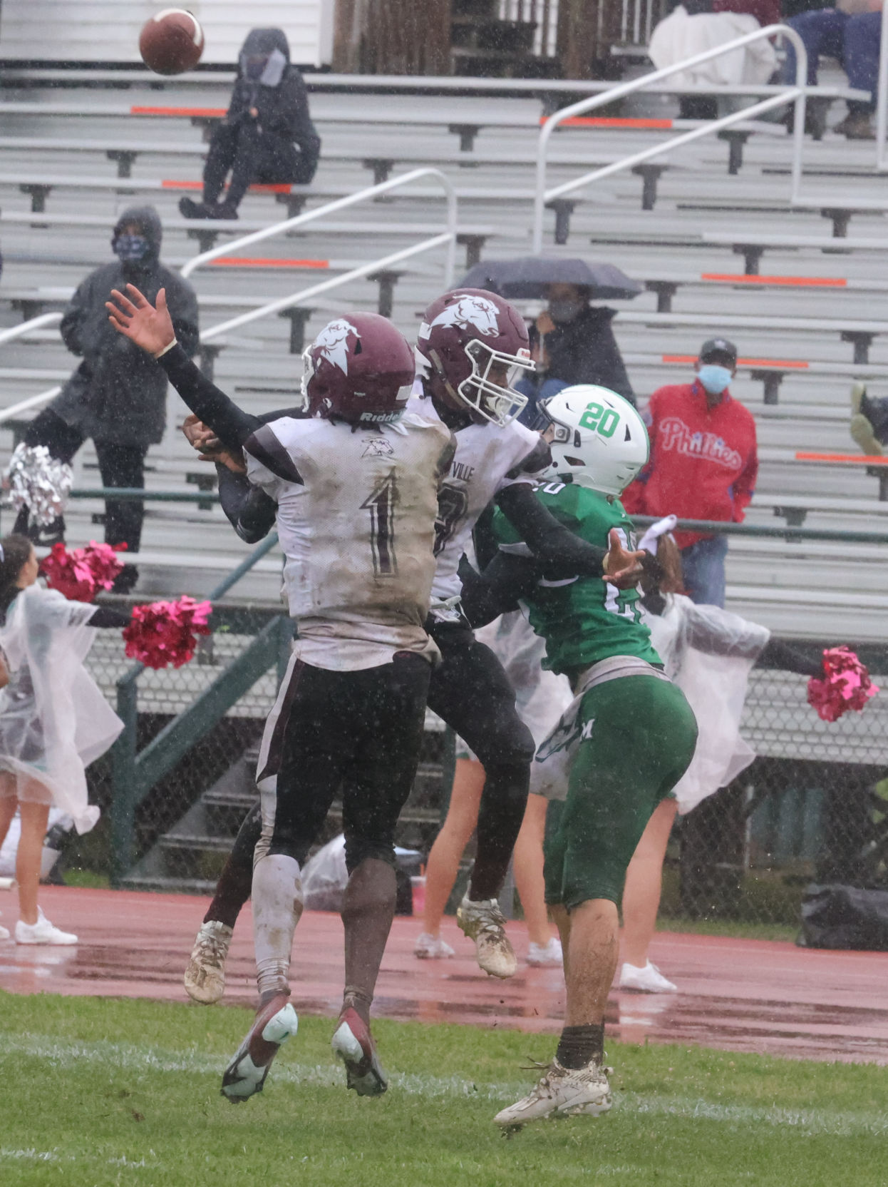 Pleasantville vs Mainland football